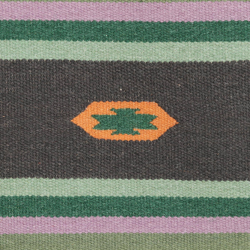 Tapis noir en laine sud-ouest fait main kilim Casandra