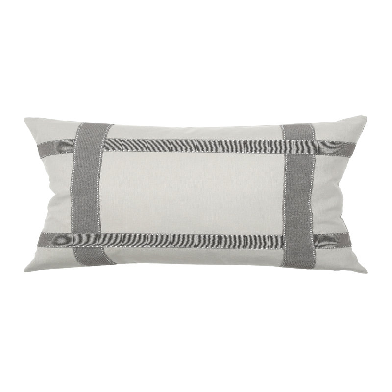 Coussin Bradford, 12 po x 26 po, Gris clair