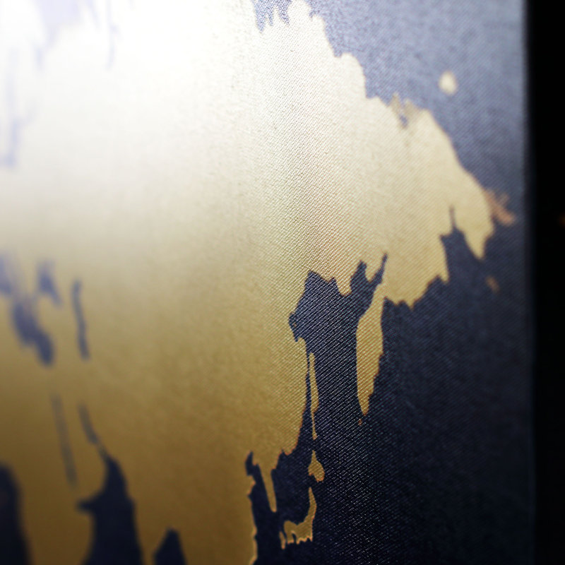 « golden blue map », impression sur toile tendue, H 24 po x l 36 po