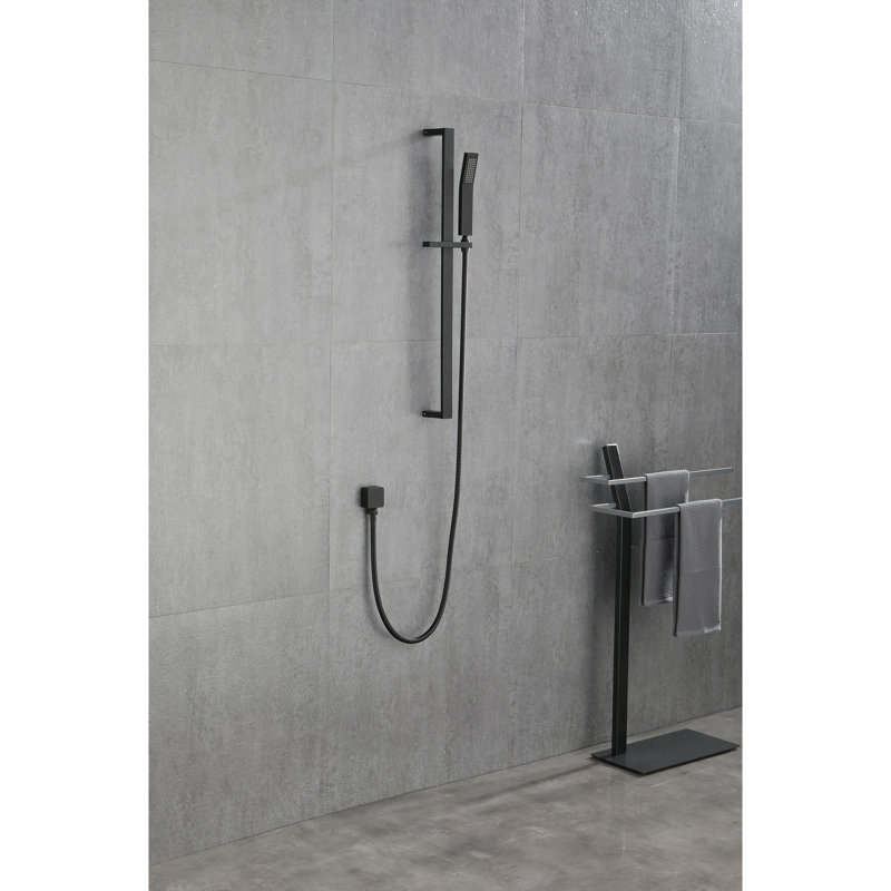 Hauteur de la pomme de douche à main réglable avec barre coulissante de 28 pouces et tuyau de 59 pouces en noir mat