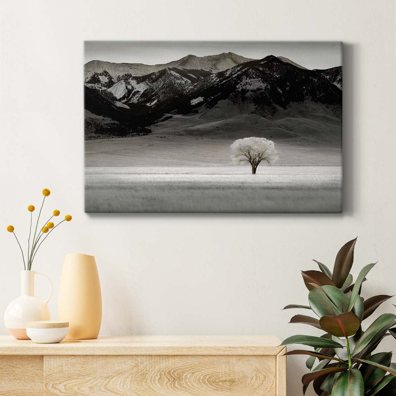 Arbre solitaire - peinture sur toile tendue, H 12 po x l 18 po x P 1 po