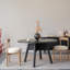 Combinaison de table et chaises en bois