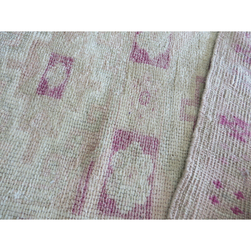 Tapis intérieur en laine noué la à la main 2 pi 7 po x 10 pi 4 po one-of-kind Aslihan
