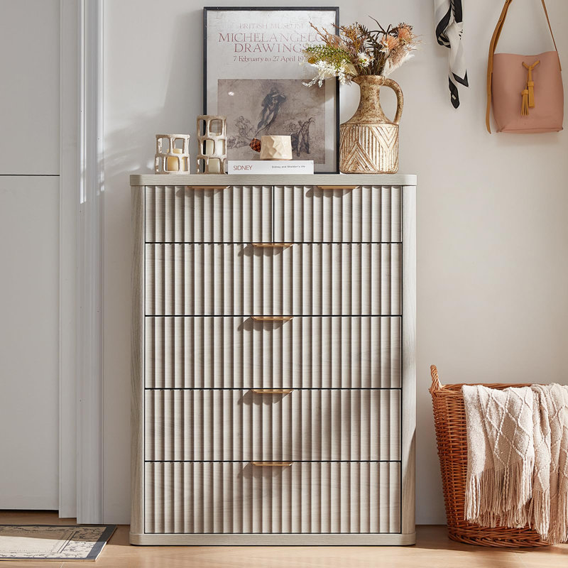 Farmhouse Fluted 6 Drawers Dresser for Bedroom, 42" Tall Modern Chest of Drawers with Metal Handle, Curved Profile Design, Wood Drawer Organizer for Bedroom, Living Room, Hallway, Entryway