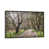 Toile encadrée de bois rustique foncé