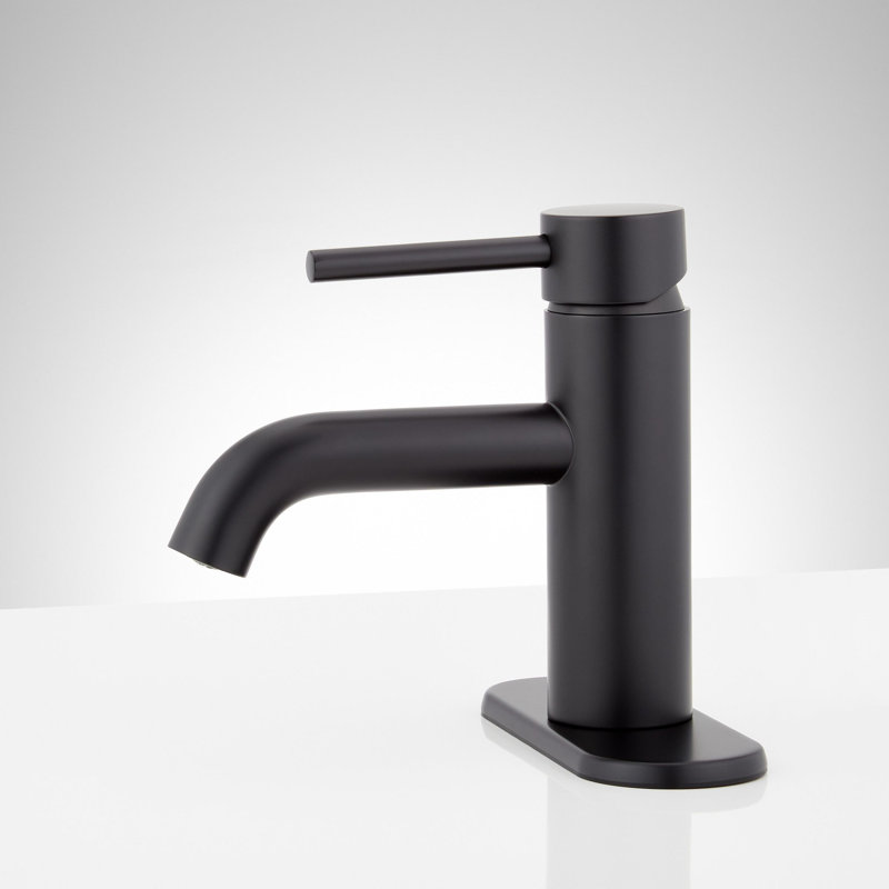 Lexia 1.2 GPM Centerset Bathroom Faucet, Matte Black