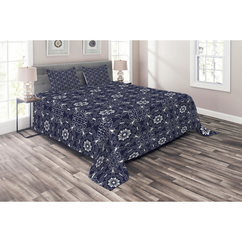 Eclectic Polyester Floral Coverlet, King Bedspread + 2 Shams