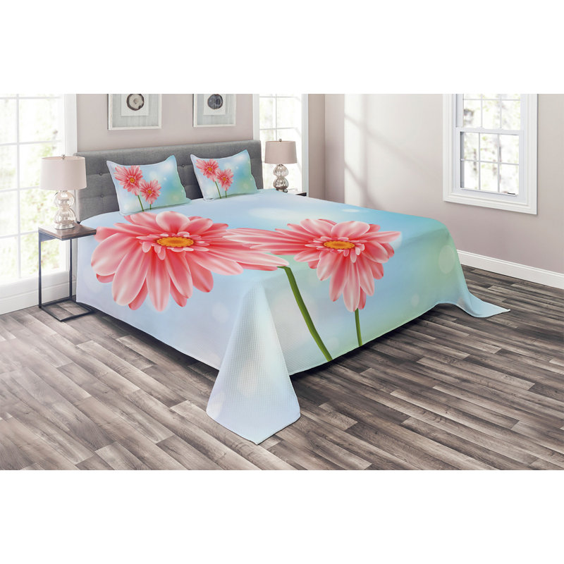 Farmhouse / Country Floral Coverlet
