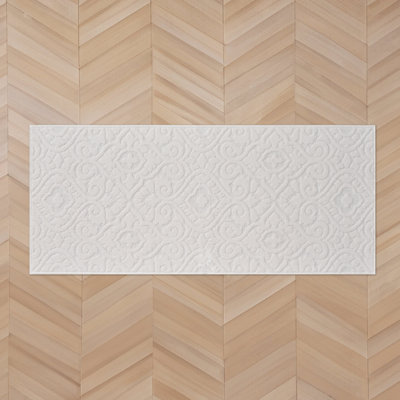 Laura Ashley  Feya Solid  Hi-Low Tufted Rugs