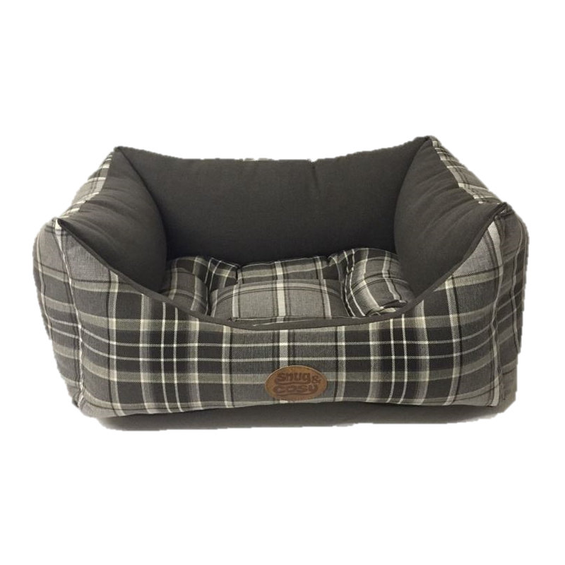 Camden Striped Polyester Pet Bed, 53.3cm W x 45.7cm D x 19.1cm H
