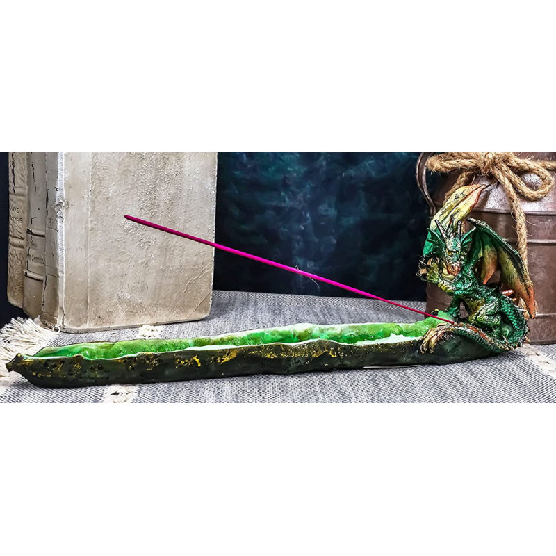 Camic Fantasy & Sci-Fi Figurines & Sculptures