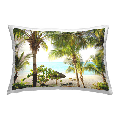 Coussin décoratif imprimé Tropical Beach Resort par Susan Bryant