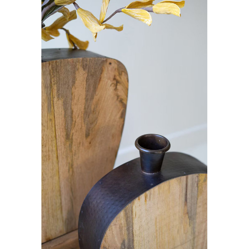 ENSEMBLE DE DEUX VASES EN BOIS DE MANGUE ET EN MÉTAL
