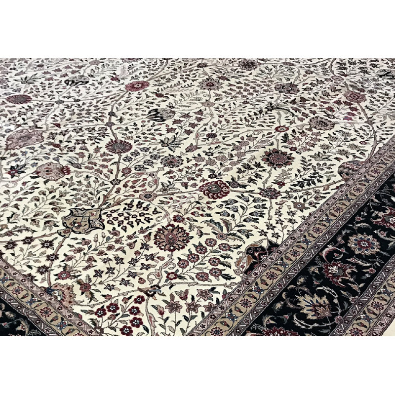 Jahan Hand Woven Wool Oriental Area Rug