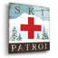 Art mural en verre épique «Ski Patrol» par Elizabeth Tyndall, 12 po x 12 po