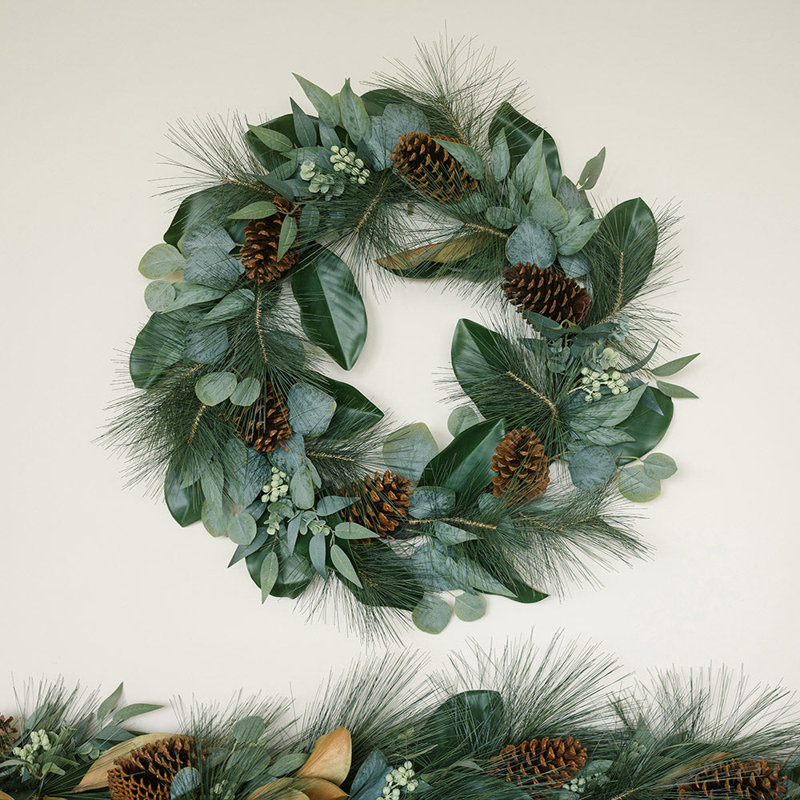Garlands Wreaths MAGNOLIA EUCALYPTUS PINE 28IN