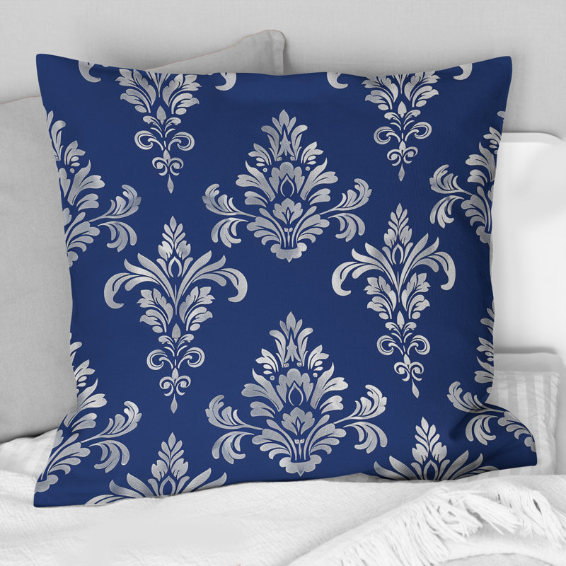«Blue Whitetimeless Damask Art II» - Coussin décoratif transitionnel, H 16 po x l 16 po
