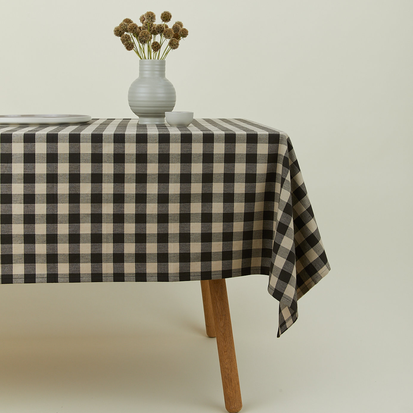 Essential Gingham Tablecloth, Black/Light Gray