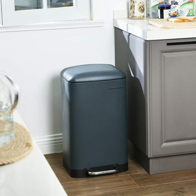 30 L Müll- & Abfalleimer mit Fußpedal