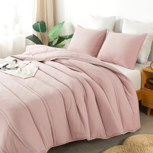 Channel Comforter Set