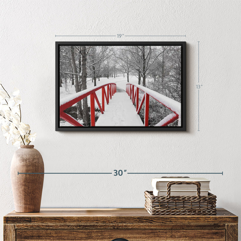 Impression sur toile rouge avec neige, H 13 po x l 19 po