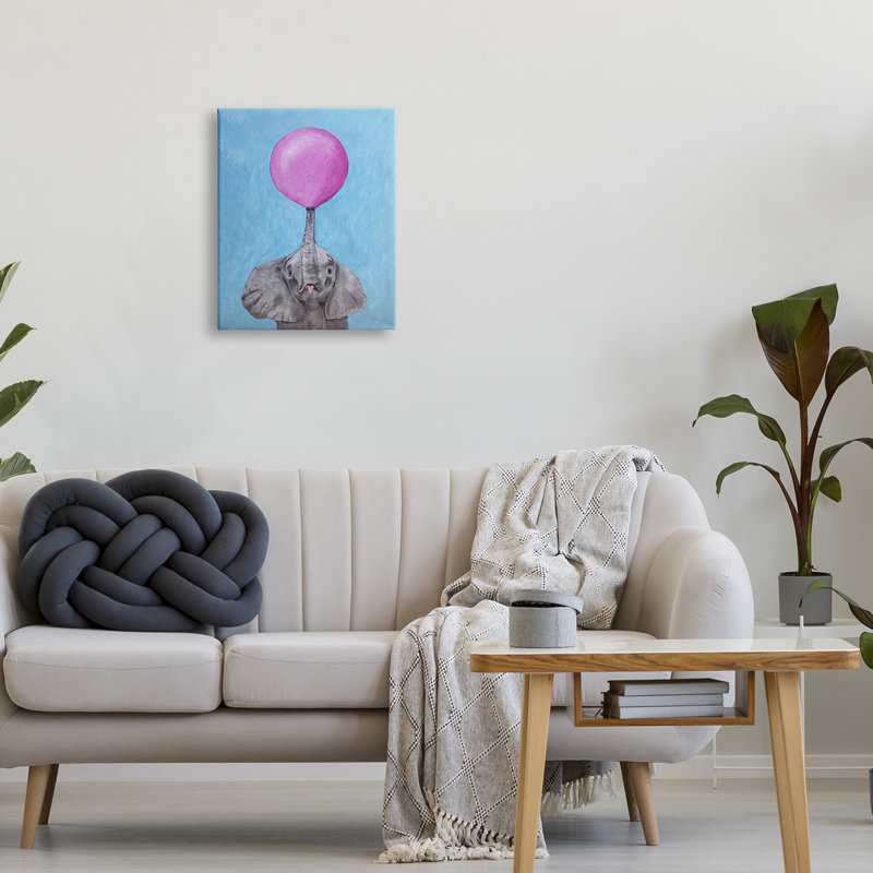 Mignon éléphant soufflant un portrait d'un animal en ballon rose par Coco de Paris - Peinture, Toile tendue