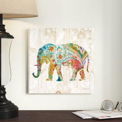 «Boho Paisley Elephant II» par Danhui Nai, impression sur toile non encadrée