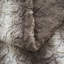 Jeté en fausse fourrure gris-944517649