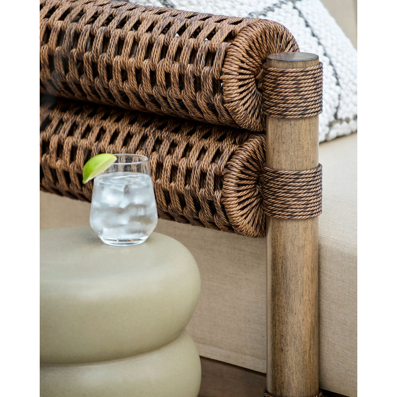 Porta Outdoor Lounge Chair