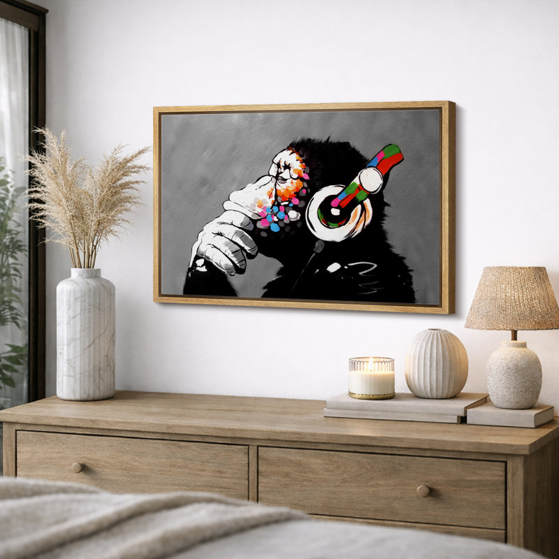 Pop Urban Street "Banksy Thinge Monkey With Head écouters, Reproduction avec cadre flottant, H 24 po x l 36 po, Naturel