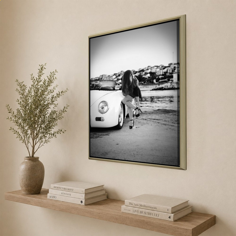 She's All That par CAD Designs - Impression sur toile, H 44 po x l 34 po, Champagne