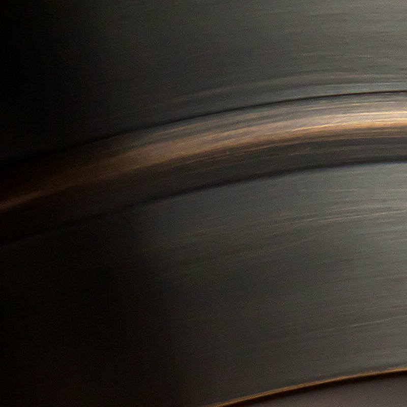 Lustre en roue de chariot unique à 36 lumières Revolve, Bronze urbain