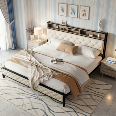 Structure de lit très grand avec station de charge, tête de lit rembourrée et lattes en métal pour le soutien du matelas, aucun sommier tapissier requis, beige
