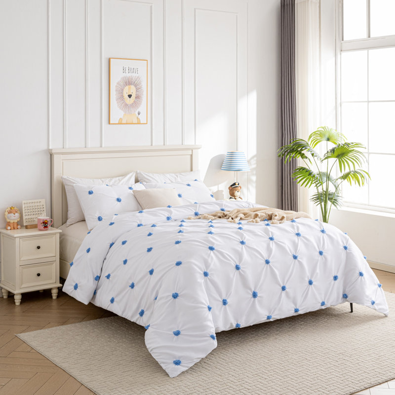 Graceful Embroidered Pinch Pleat Duvet Cover Set, Twin Duvet Cover + 1 Sham, Blue