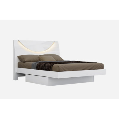 Saguenay Upholstered Sleigh Bed