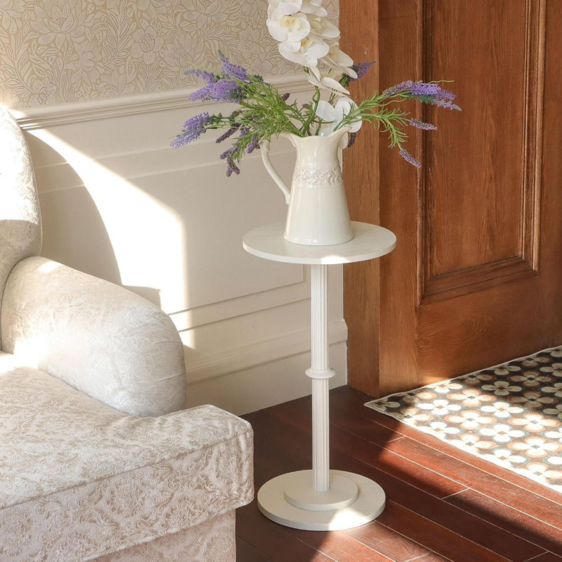 Table d'appoint ronde moderne pour petits espaces avec pieds en bois cannelé (blanc)
