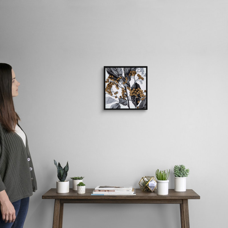 «Holly Shadow II» par Emma Caroline - reproduction d'art sur toile, H 14 po x l 14 po x P 1,75 po, Cadre noir