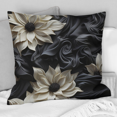 Blanc et gris Symphony Of Petal Gardens - Coussin décoratif à imprimé floral