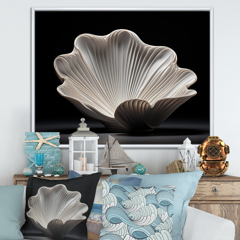Monochrome Clam Deep Charcoal Ocean I - Clam Wall Art Living Room, H 12 po x l 20 po, Cadre flottant blanc