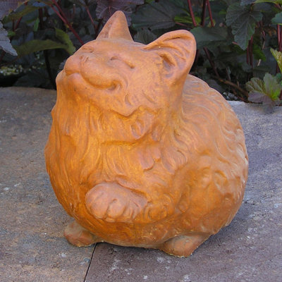 Statue Happy Fat Kitten