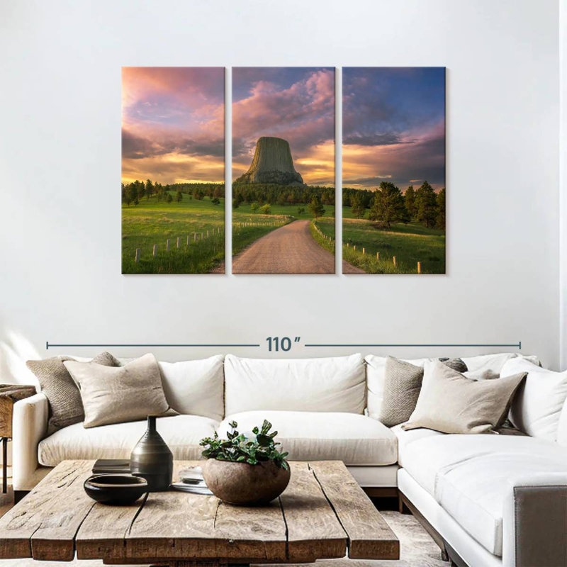 Sebbie Devils Tower USA, 48" H x 74" W