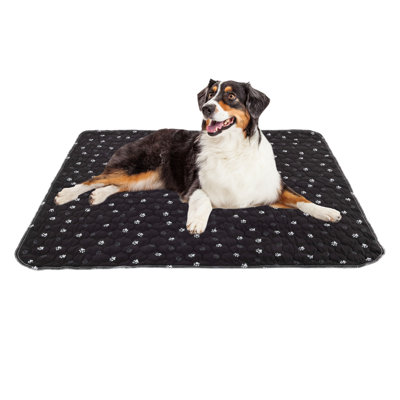 PETMAKER 2-Pack 36x41-Inch Reusable and Washable Pet Pee Pads with Grooming Glove