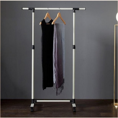 Portant à vêtements roulant avec tablette inférieure, hauteur réglable Longueur, 55 lb | Métal | Portemanteaux