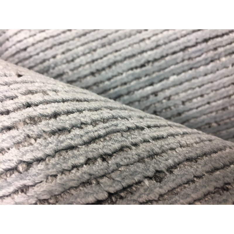 Simplicity Chic Solid Area Rug in Gray/Silver