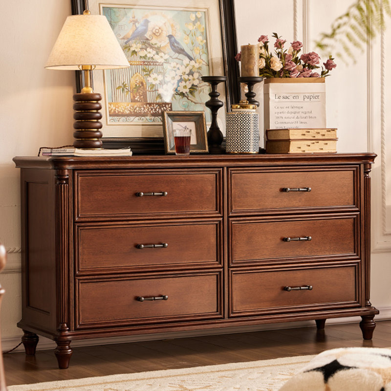 Armoire d'appoint en noyer massif