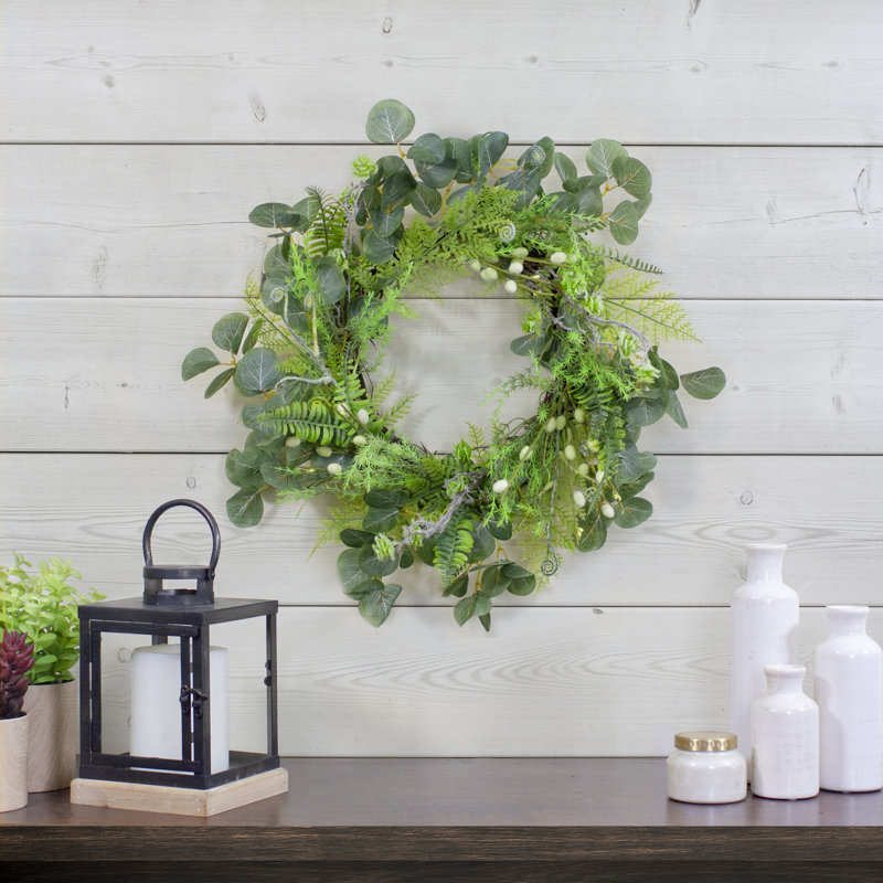 Couronne florale d'eucalyptus et de feuillage vert printemps 21 po
