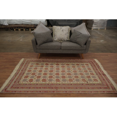 Exquisite Geometric Sumak Oriental Rug 5x7 for Stylish Spaces