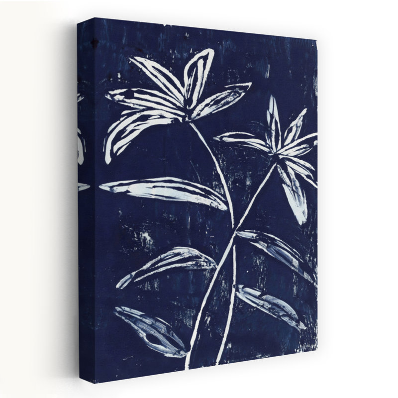 Indigo Floral II, art abstrait contemporain audacieux et lis, 18" H x 12" W