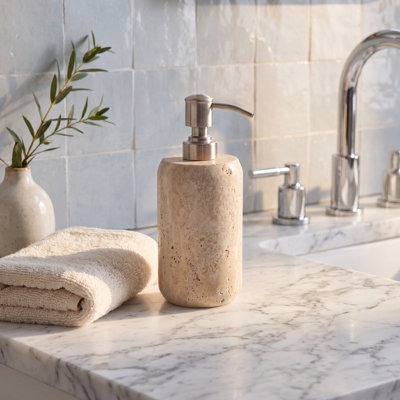 Distributeur de savon en marbre Austin Wolak