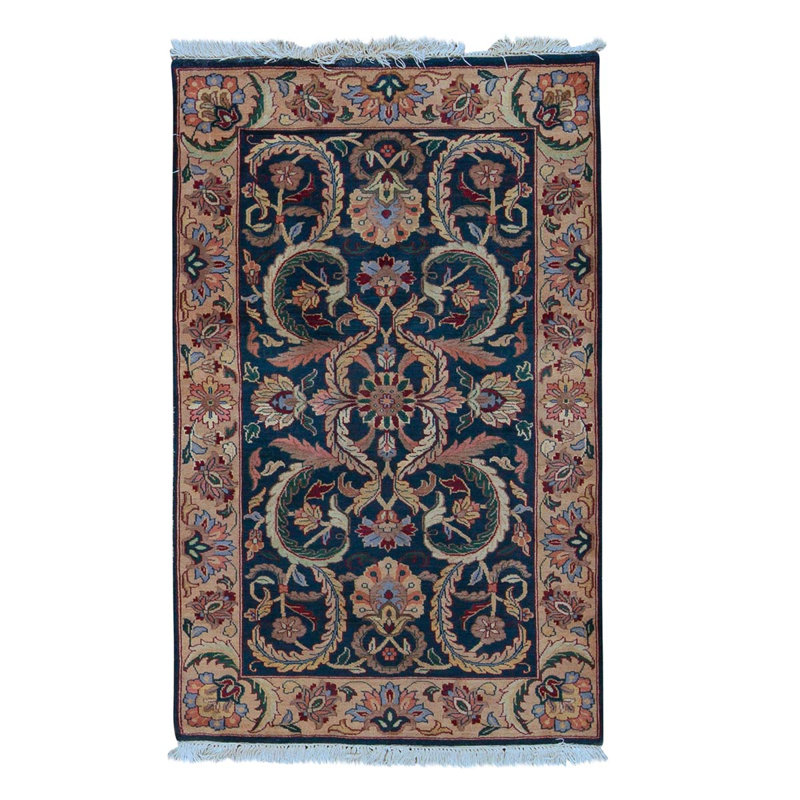 Hand Knotted Oriental Area Rug